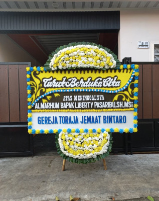 Papan Bunga Duka di Semitau